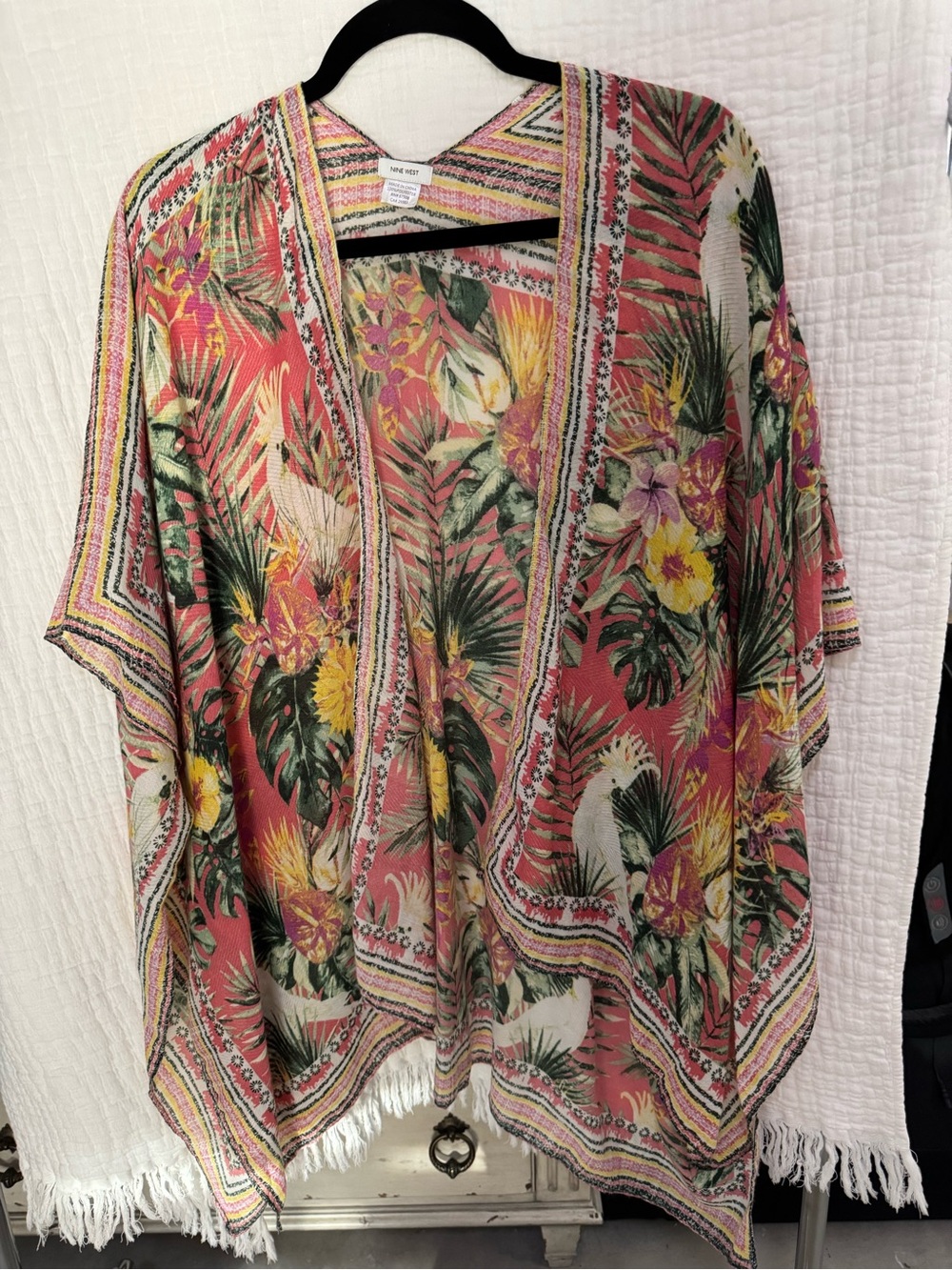 Nine West Coral Tropical Floral Kimono